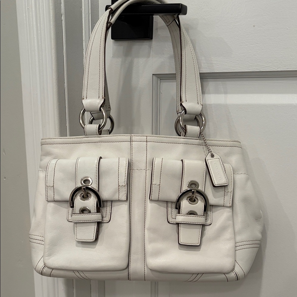Y2K Coach Soho 8A09 Double Buckle White Leather Shoulder Bag